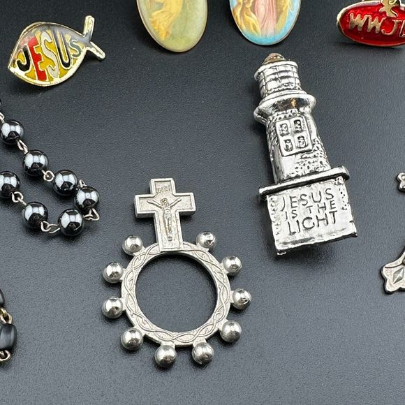 Lot Mix Christian Religious Catholic Faith Rosary Pins Jewelry Vintage to Now - Picture 4 of 12